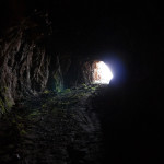Imbocco di una grotta, miniera